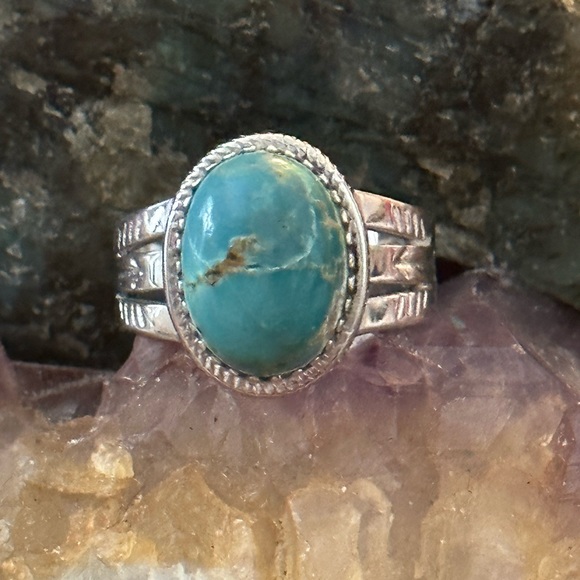 Turquoise southwestern sterling silver ring - Picture 2 of 8